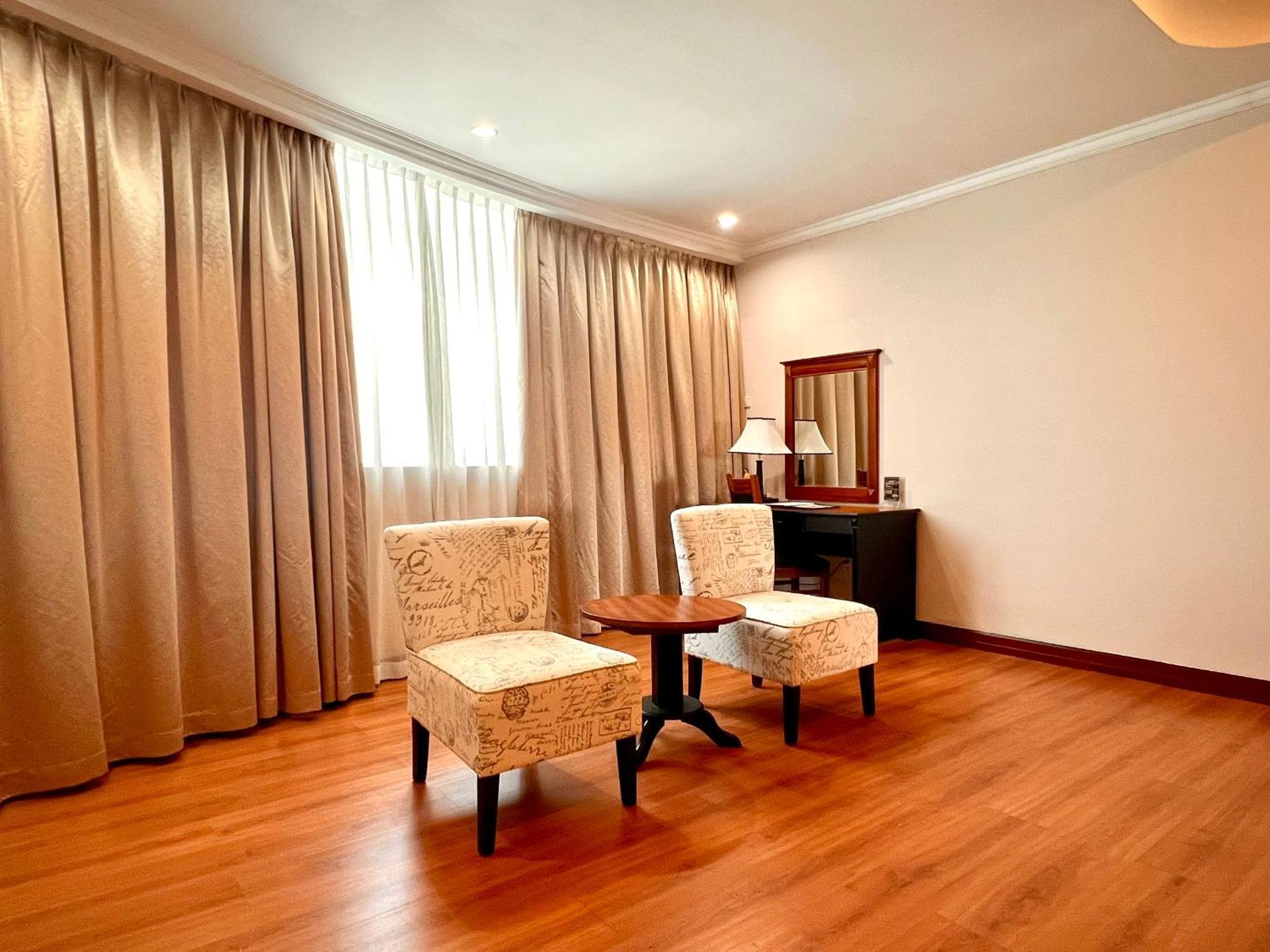 Muong Thanh Luxury Song Han Hotel Da Nang Exterior foto